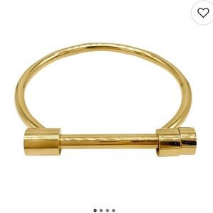 Elegant Gold Bracelet 
14K gold plated